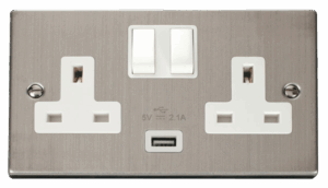 Click Deco 13A 2G Switched Socket With 2.1A Usb Outlet White